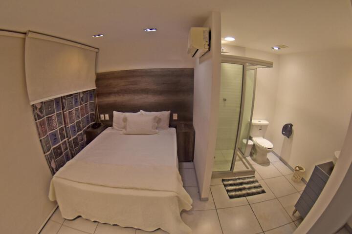 Room 11 of 35