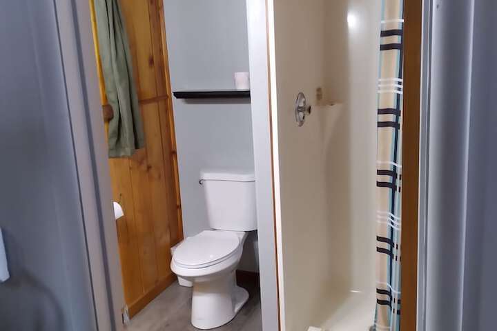 Room 40 of 53