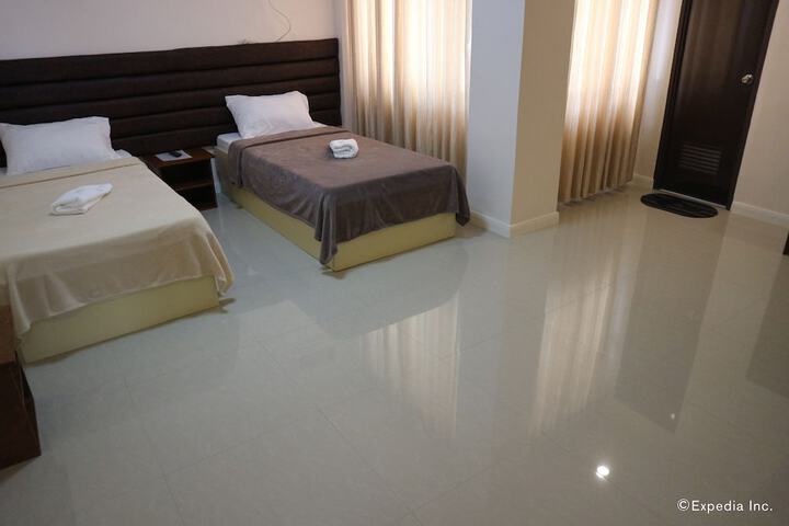 Room 16 of 43
