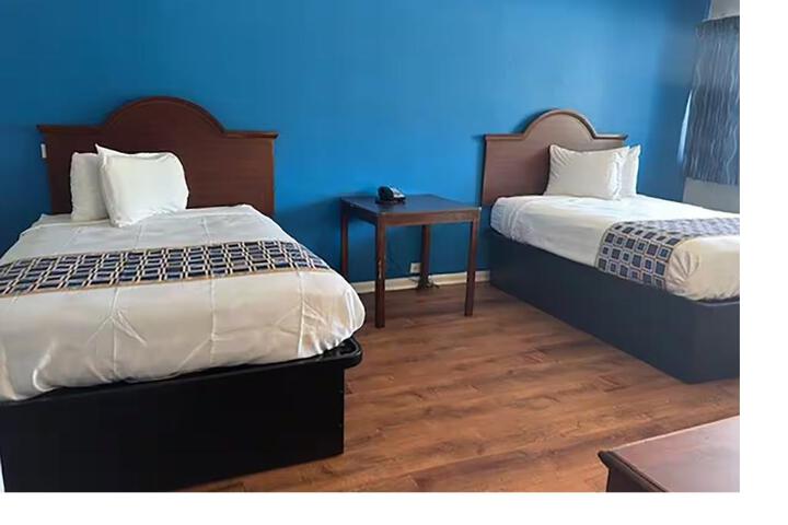 2 Double Beds (1 of 7)