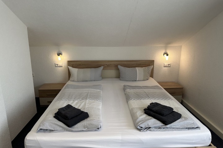 Room 21 of 109