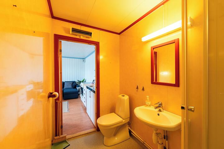 Room 53 of 70