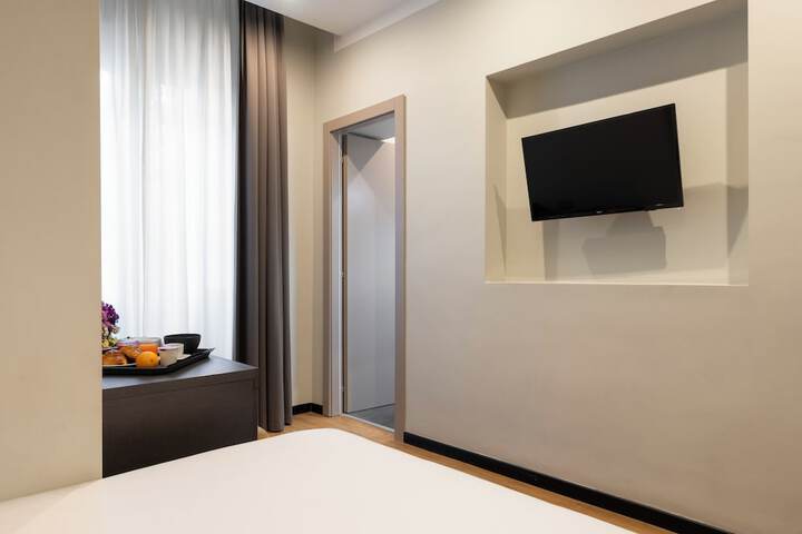 Room 46 of 104