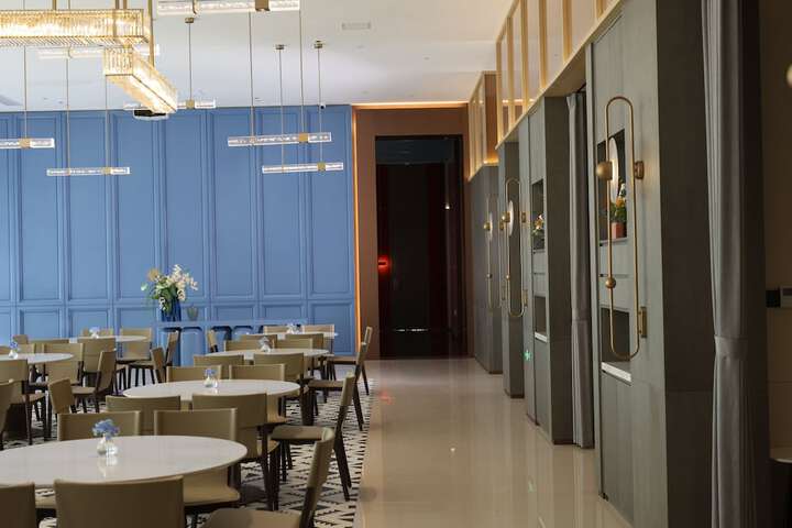 Ballroom/Hall 43 of 57