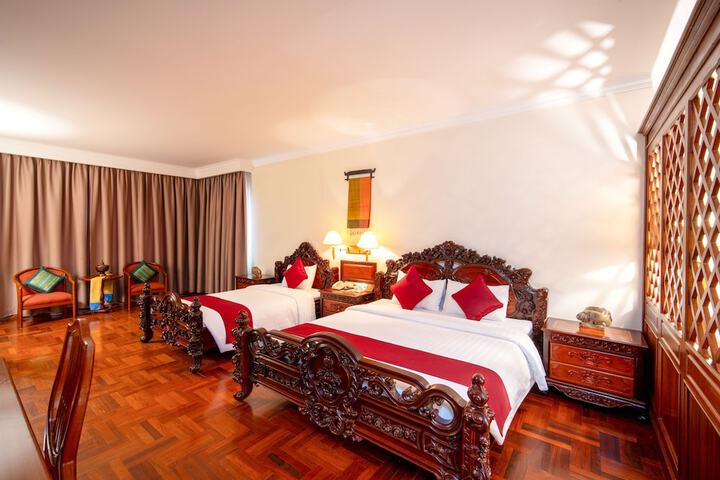 Room 15 of 169