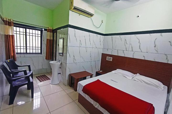 Hotel Kadamba