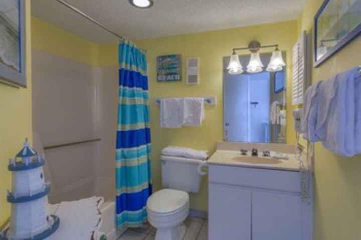 Room 15 of 122