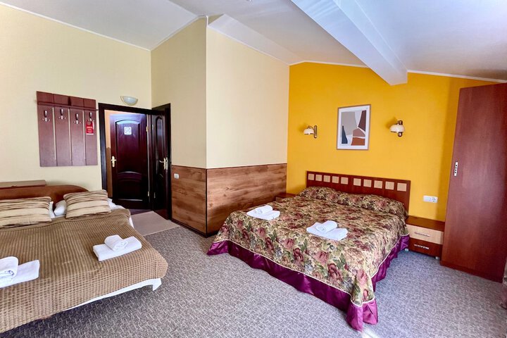 Room 23 of 44