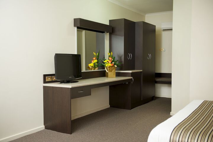 Room 7 of 37