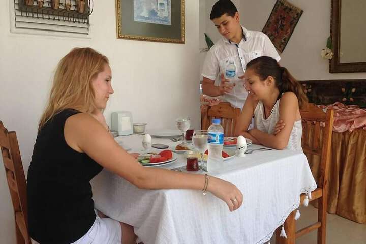 Breakfast/Coffee Service 23 of 45