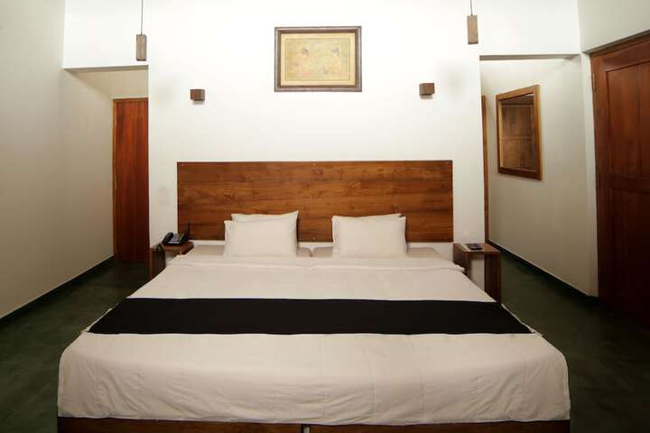 Room 5 of 61