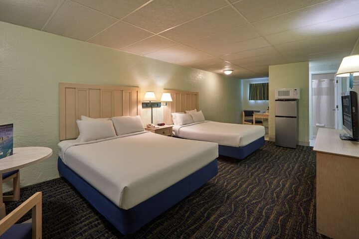 Room 13 of 60