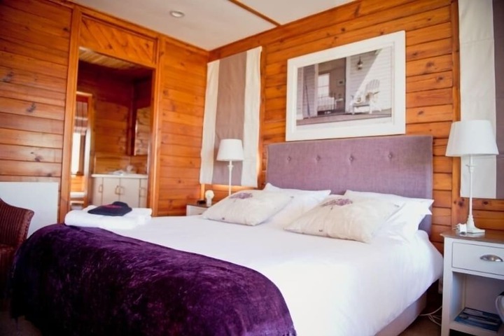 Room 14 of 80