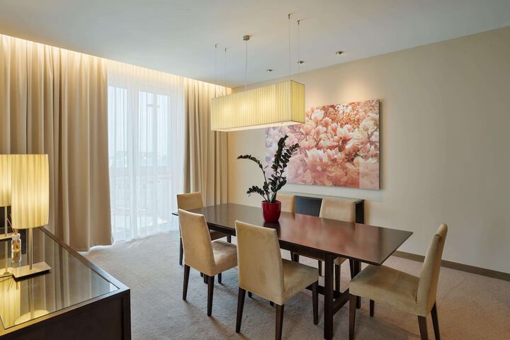 Room 44 of 111