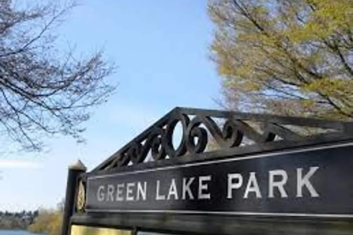 Exterior of Greenlake Serenity-slp4