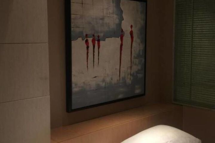 Room 77 of 166