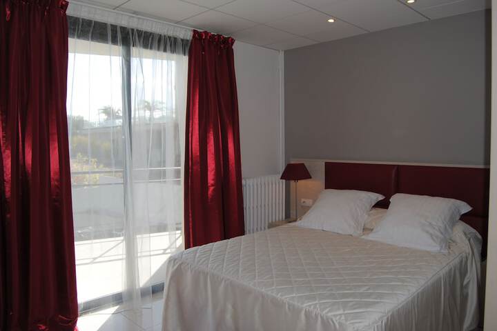 Room 4 of 53