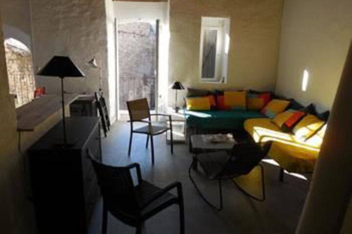 Room 22 of 28