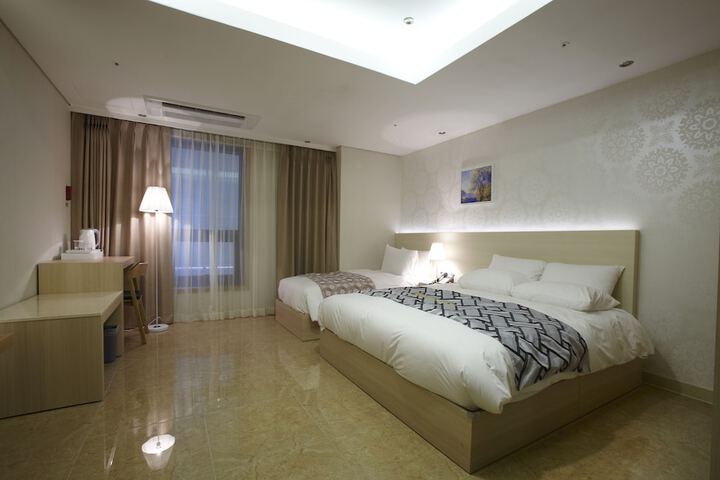 Room 58 of 78