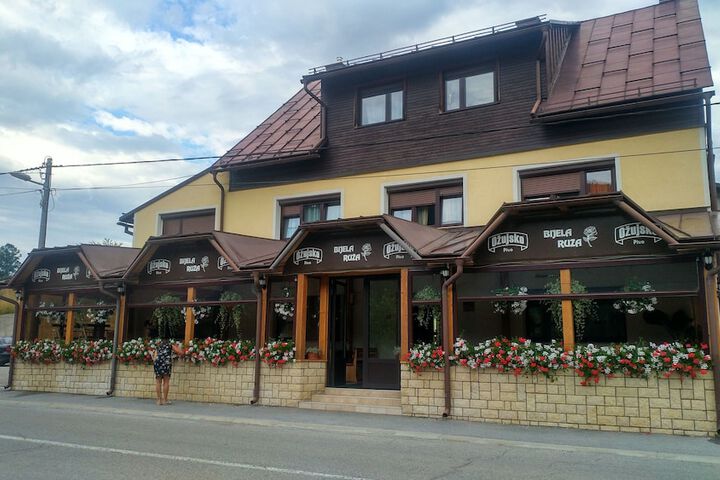 Bijela Ruza