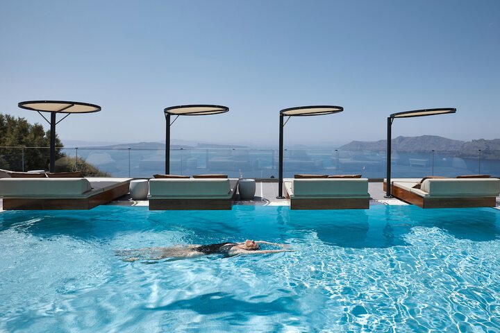 Pool 108 of 190