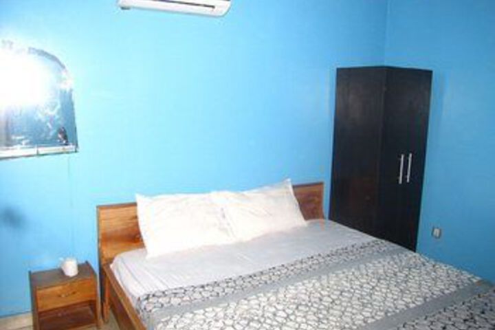 Room 14 of 19