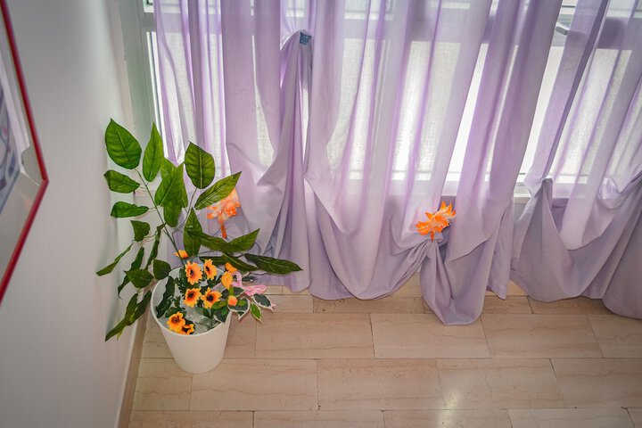 Ballroom/Hall 71 of 76