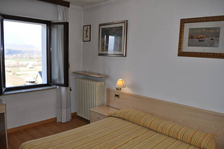 Room 19 of 34