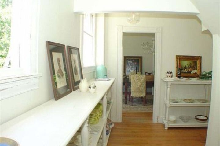 Room 10 of 21