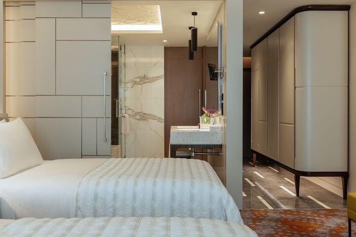 Room 47 of 188