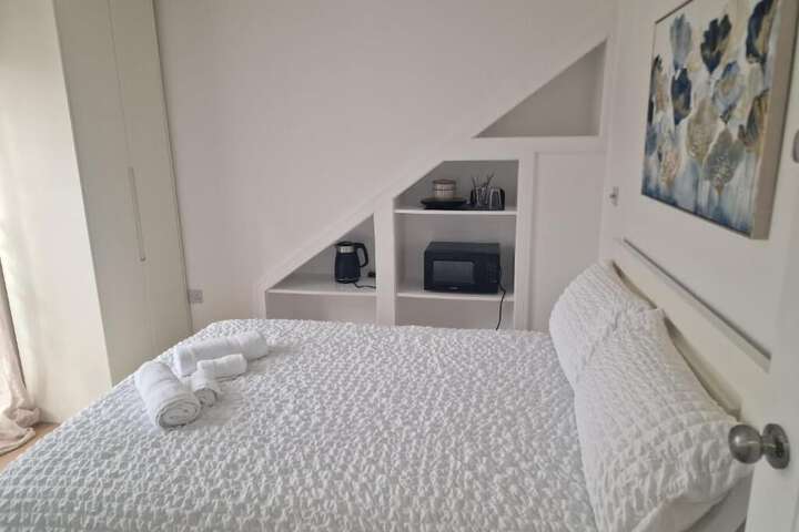 Room 25 of 104