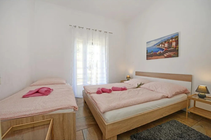 Modern Holiday Home in Buici With Swimming Pool