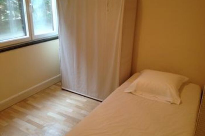 Room 8 of 23