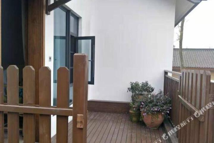Xiaode Boutique Holiday Hotel