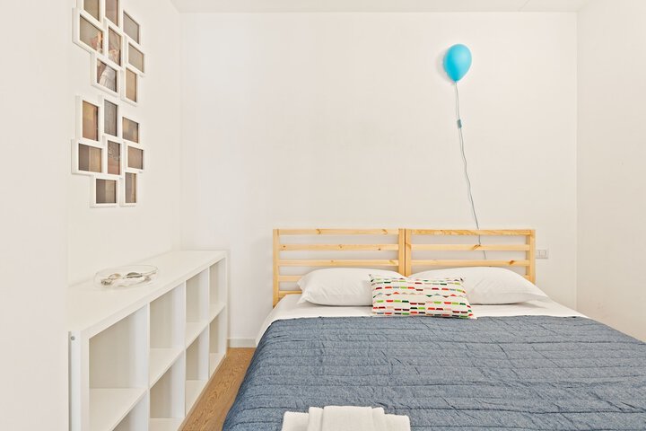 Room 4 of 19