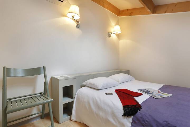 Room 5 of 26