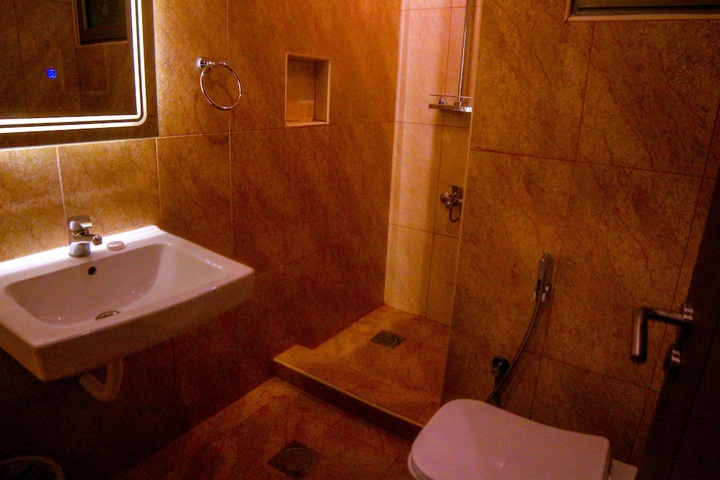 Room 13 of 14