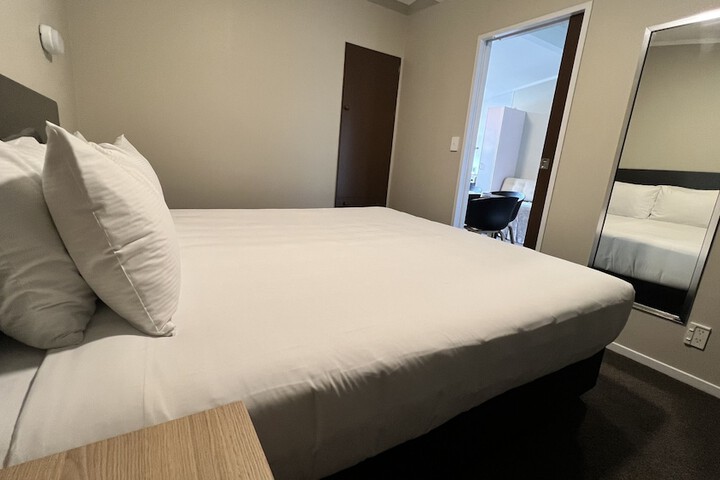 Room 4 of 26
