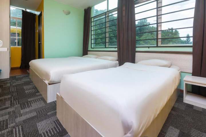 Room 15 of 19