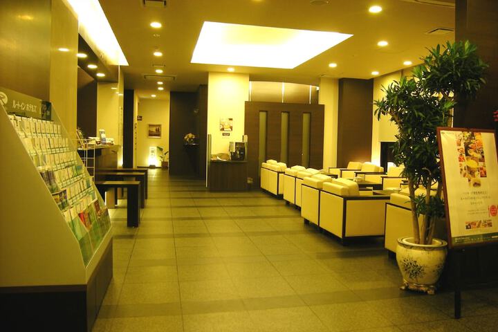 Lobby Entry