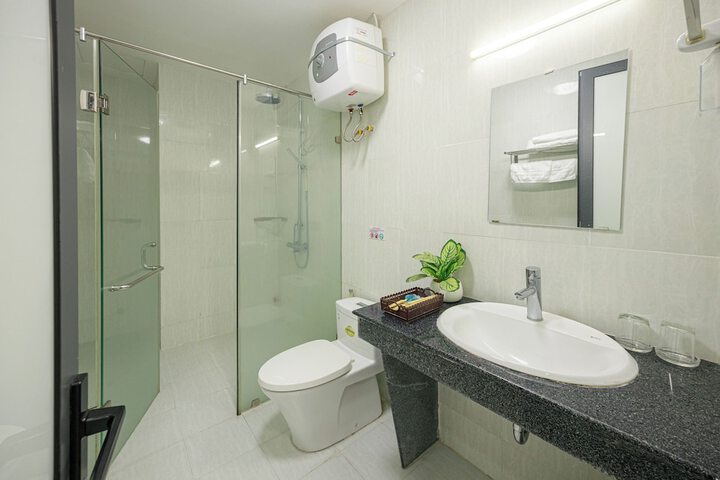 Room 32 of 42