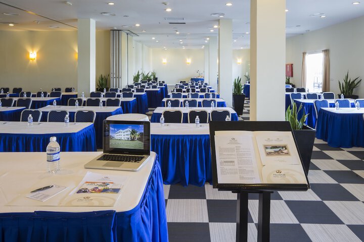 Business Center 197 of 223