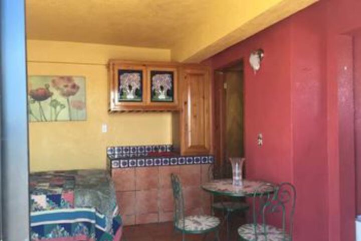 Room 3 of 8