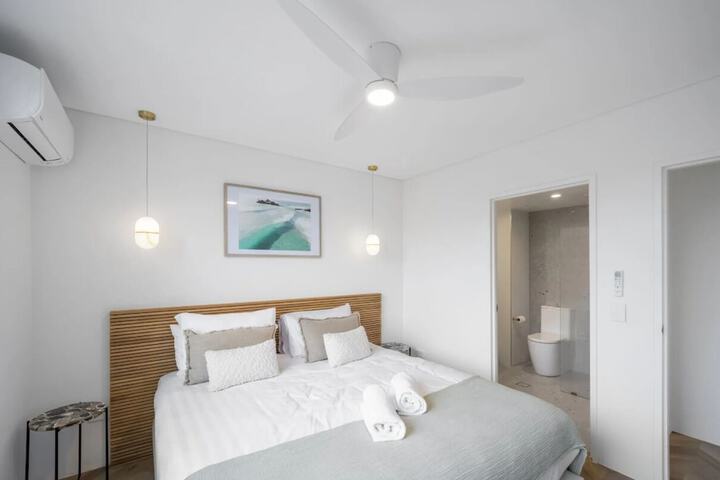Room 26 of 108