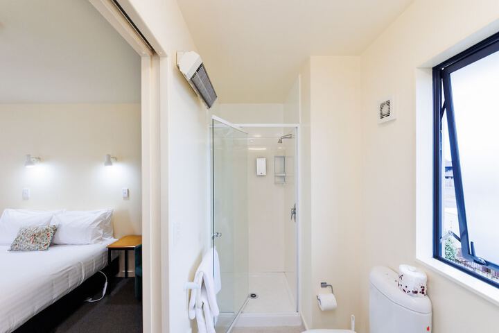 Room 28 of 54