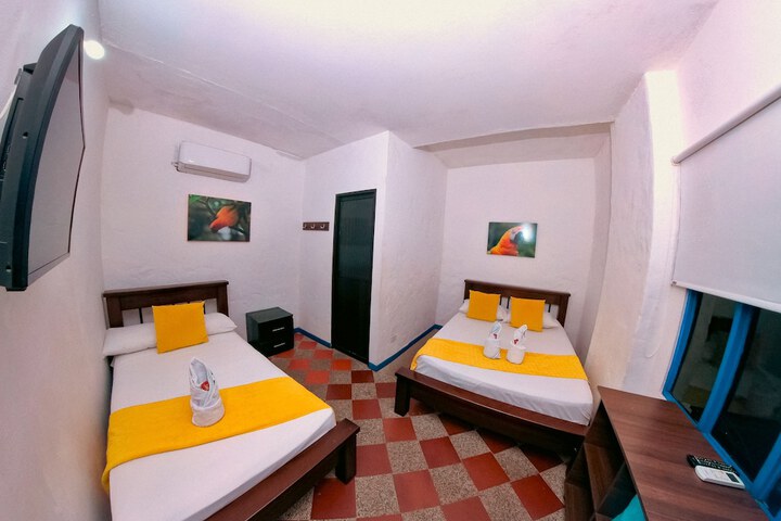 Room 5 of 21