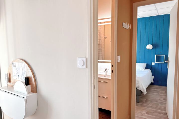 Room 8 of 39