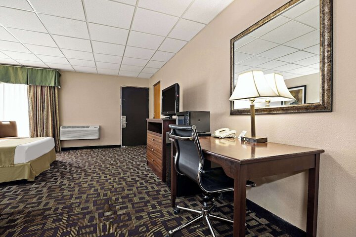 Room 14 of 47
