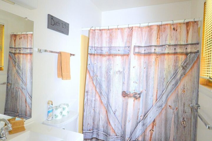 Room 16 of 46