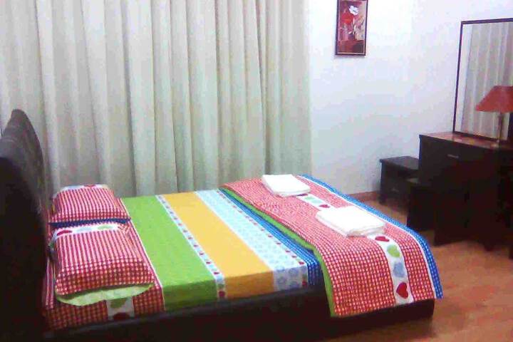 Room 3 of 30
